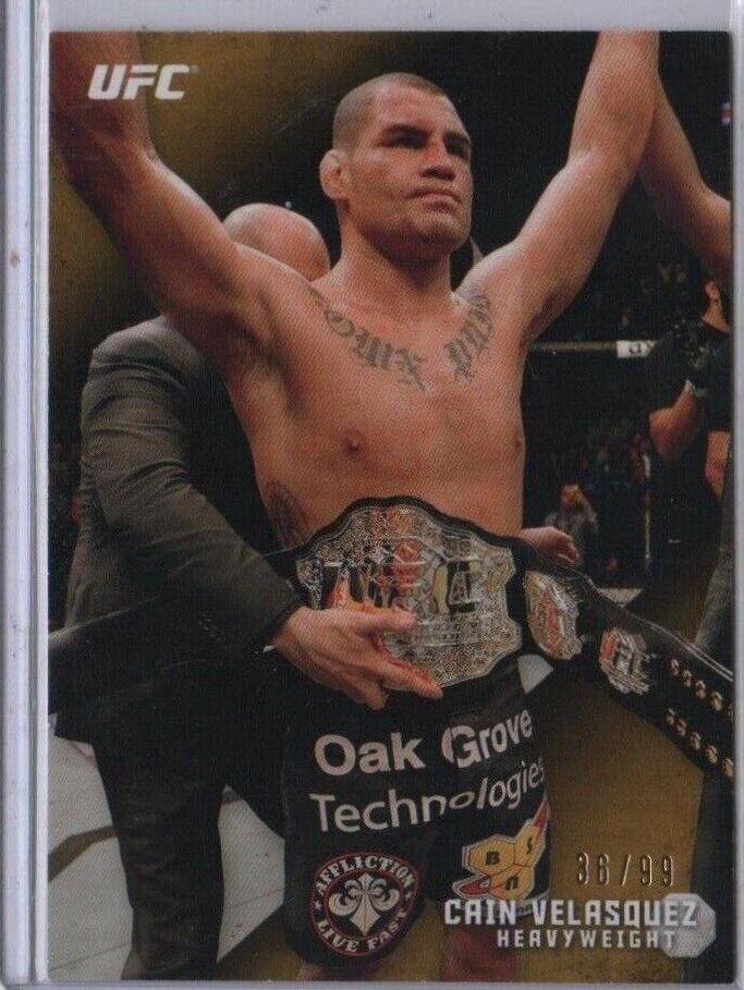 Cain Velasquez 2015 Topps UFC Knockout Base #99 Gold