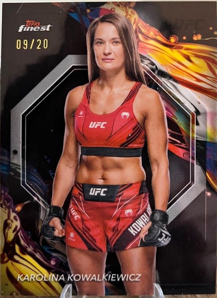 Karolina Kowalkiewicz 2024 Topps Finest UFC Base Uncommon #150 Black Refractor