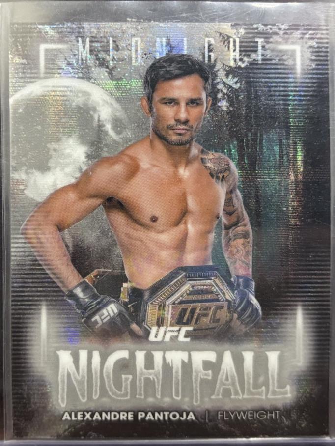 Alexandre Pantoja 2025 Topps Midnight UFC Nightfall #NF-9 Moon Beam