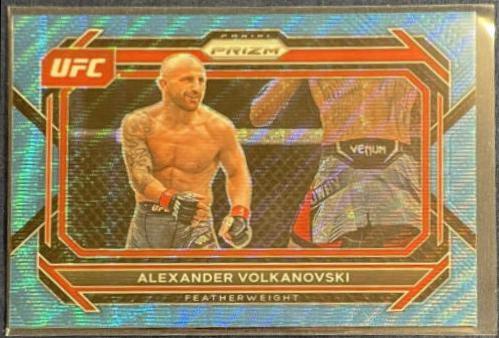 Alexander Volkanovski 2023 Panini Prizm UFC Base #36 Blue Wave