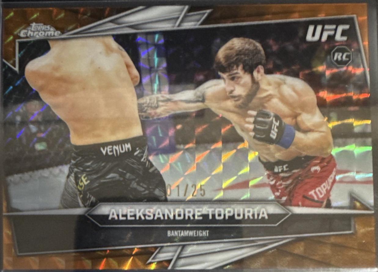 Aleksandre Topuria 2026 Topps Chrome UFC Base #187 Orange Refractor