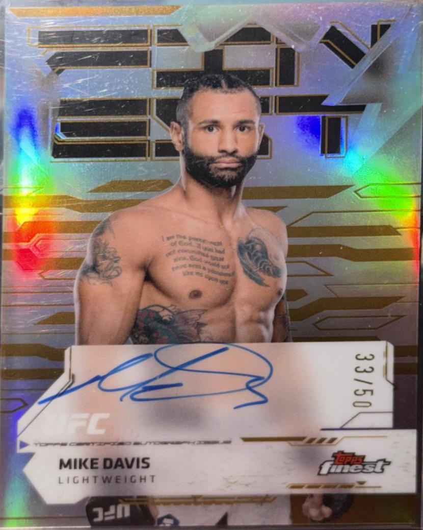 Mike Davis 2025 Topps Finest UFC Finest Autographs #FA-MD Gold Refractor