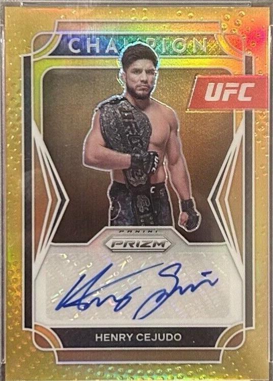 Henry Cejudo 2022 Panini Prizm UFC Champion Signatures #5 Gold