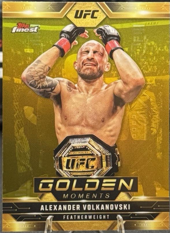 Alexander Volkanovski 2025 Topps Finest UFC Golden Moments #GM-19 Refractor