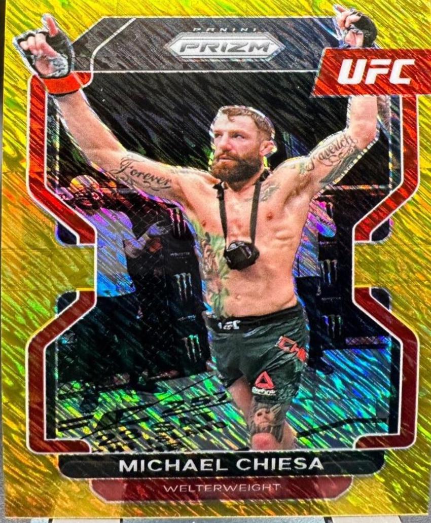 Michael Chiesa 2022 Panini Prizm UFC Base #110 Gold Shimmer