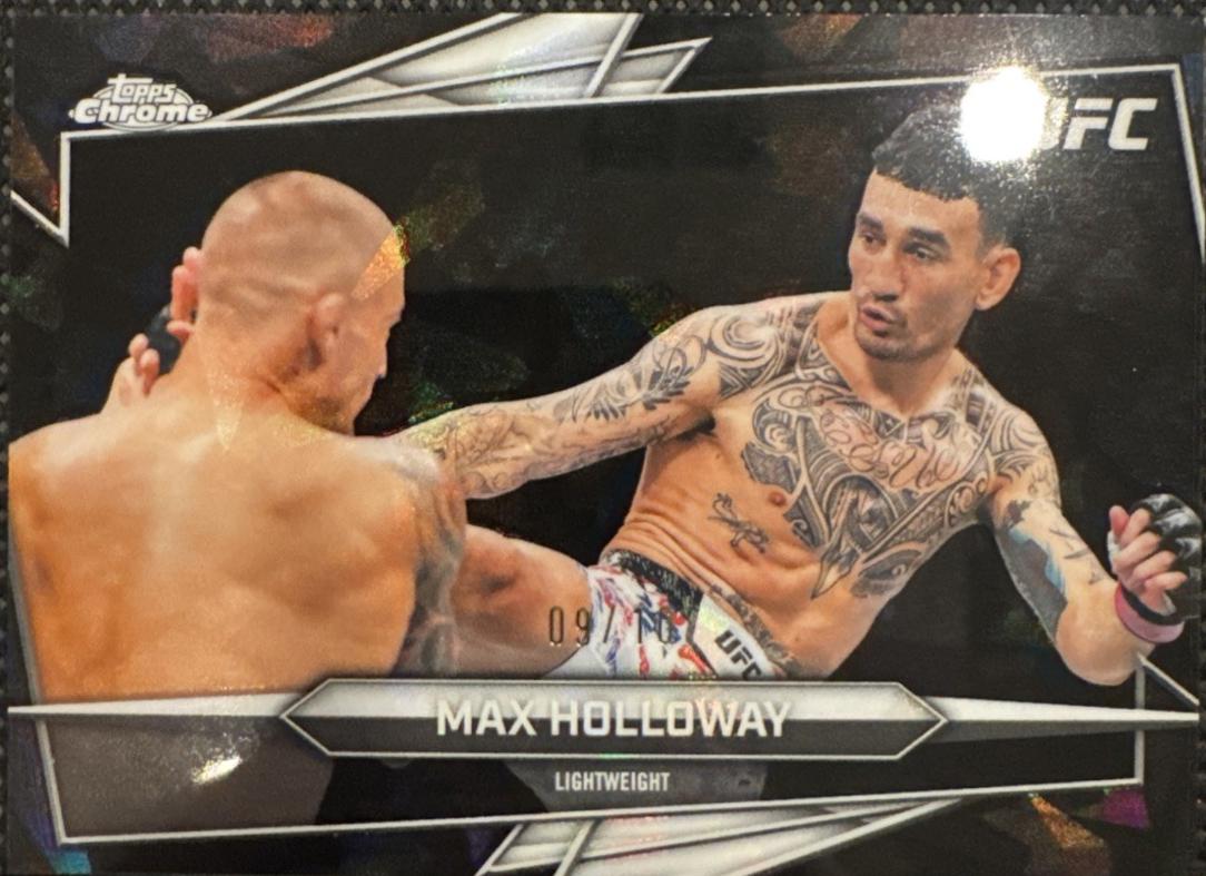 Max Holloway 2026 Topps Chrome UFC Base #100 Black Refractor