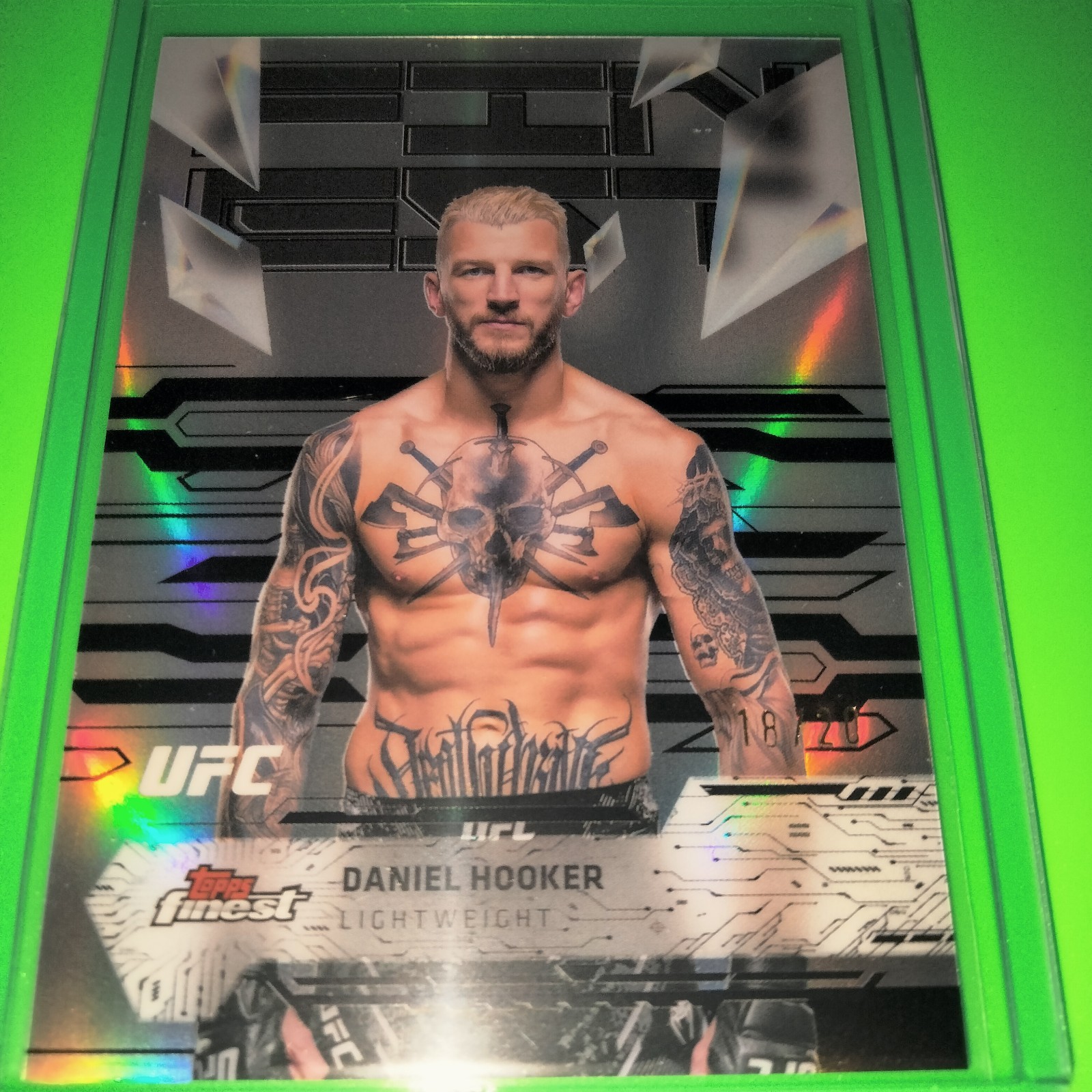 Dan Hooker 2025 Topps Finest UFC Base Uncommon #127 Black Refractor