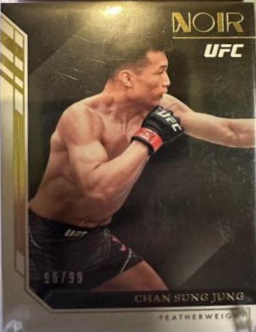 Chan Sung Jung 2023 Panini Chronicles UFC Base Noir #429 Green