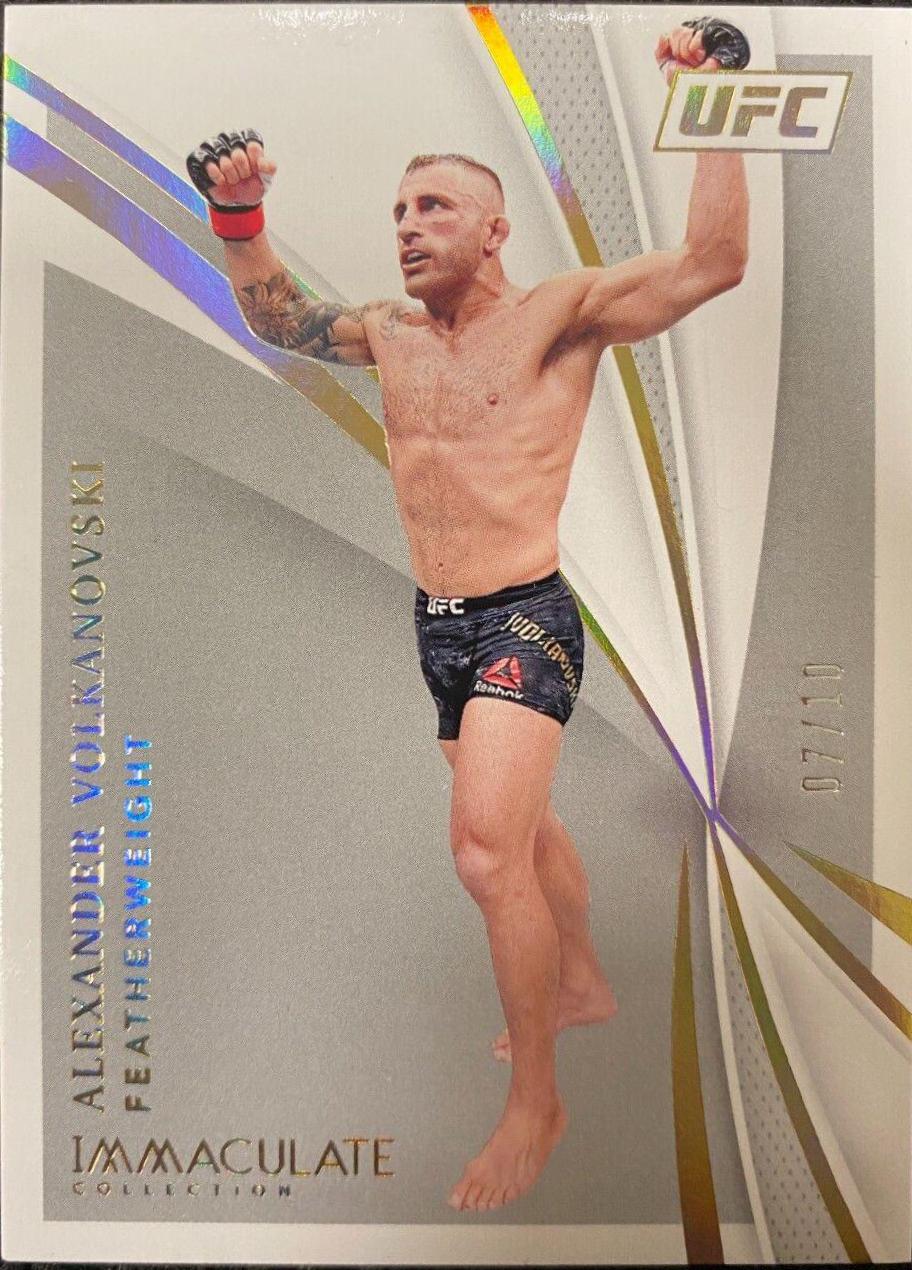 Alexander Volkanovski 2021 Panini Immaculate UFC Base #29 Gold