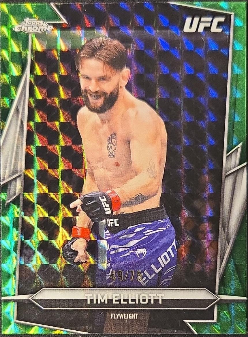 Tim Elliott 2026 Topps Chrome UFC Base #142 Green Geometric Refractor