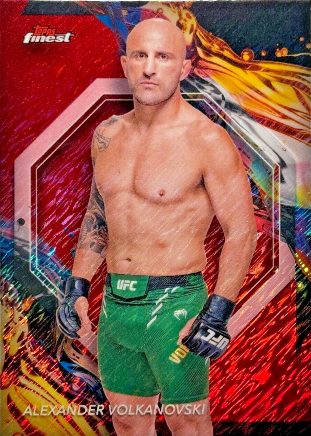 Alexander Volkanovski 2024 Topps Finest UFC Base Uncommon #136 Red Shimmer Refractor