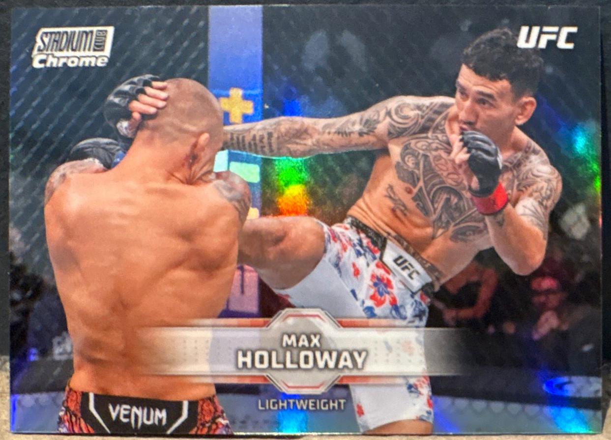 Max Holloway 2026 Topps Stadium Club UFC Chrome Base #CB-7 Superfractor