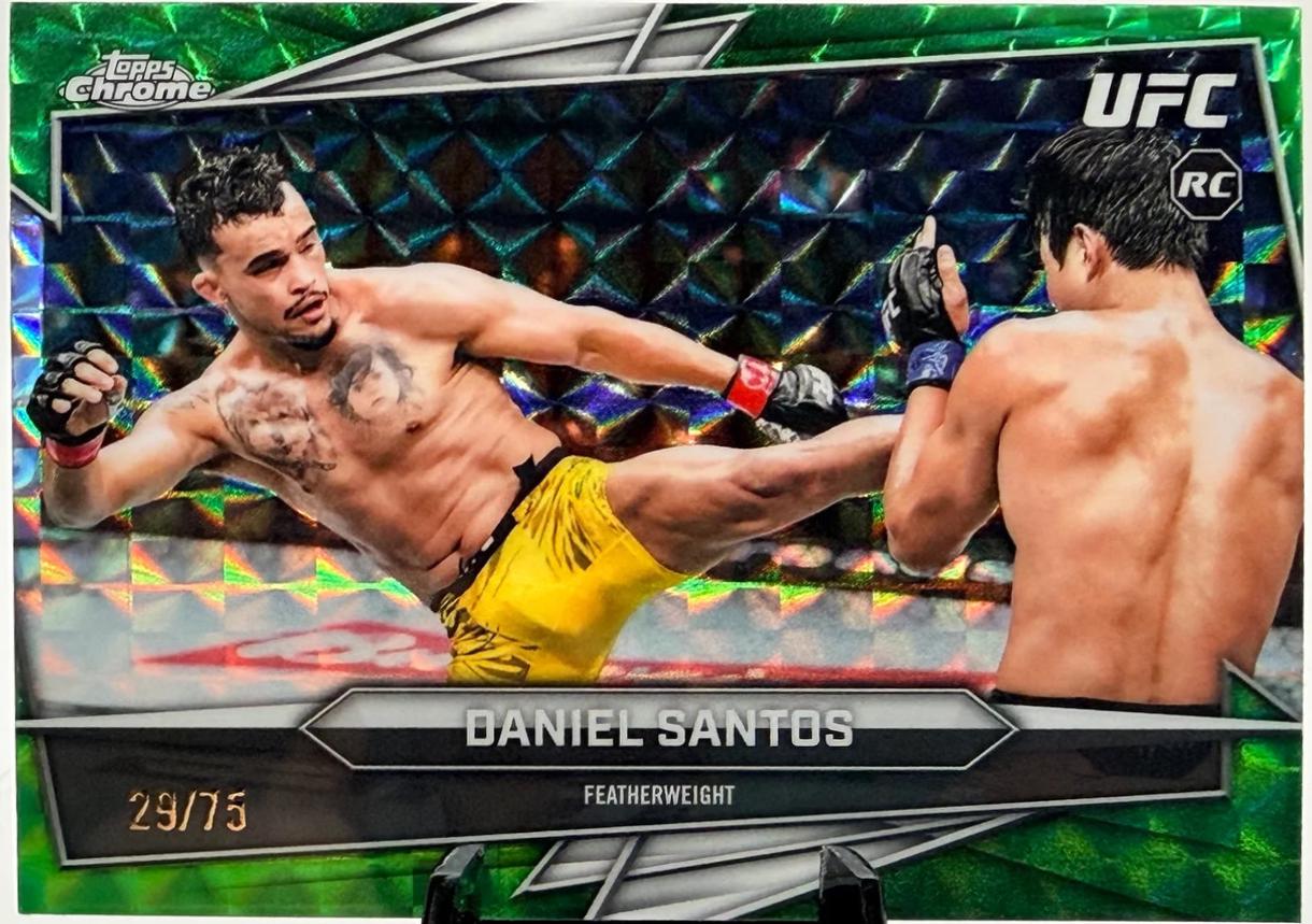 Daniel Santos 2026 Topps Chrome UFC Base #137 Green Geometric Refractor
