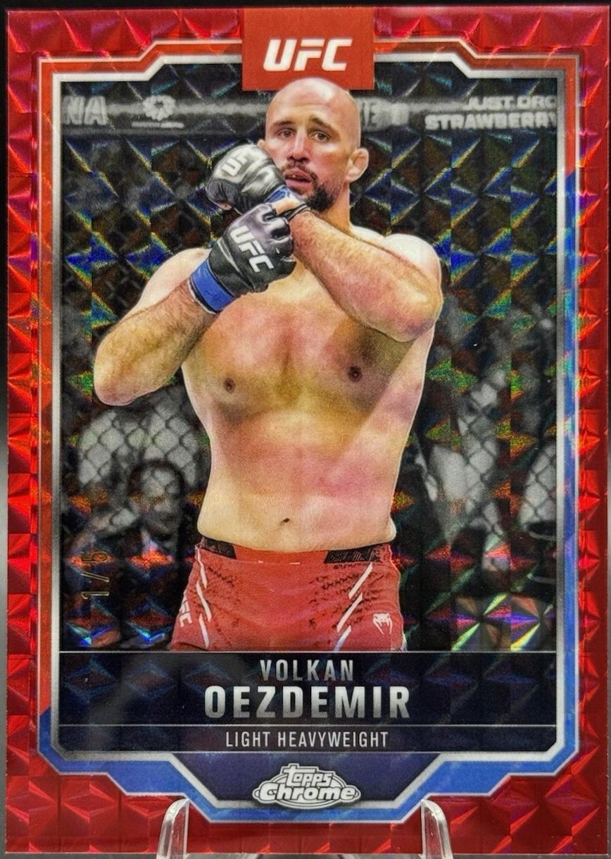 Volkan Oezdemir 2025 Topps Chrome UFC Base #193 Red Geometric Refractor