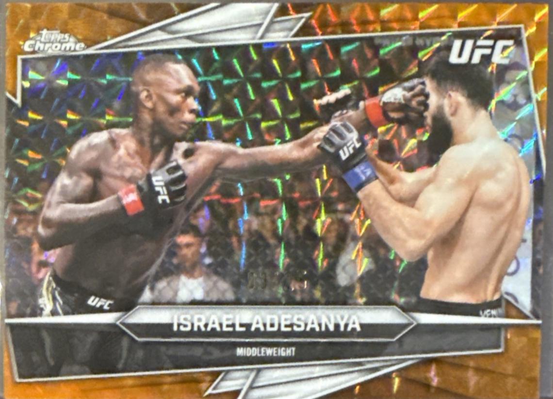 Israel Adesanya 2026 Topps Chrome UFC Base #197 Orange Geometric Refractor