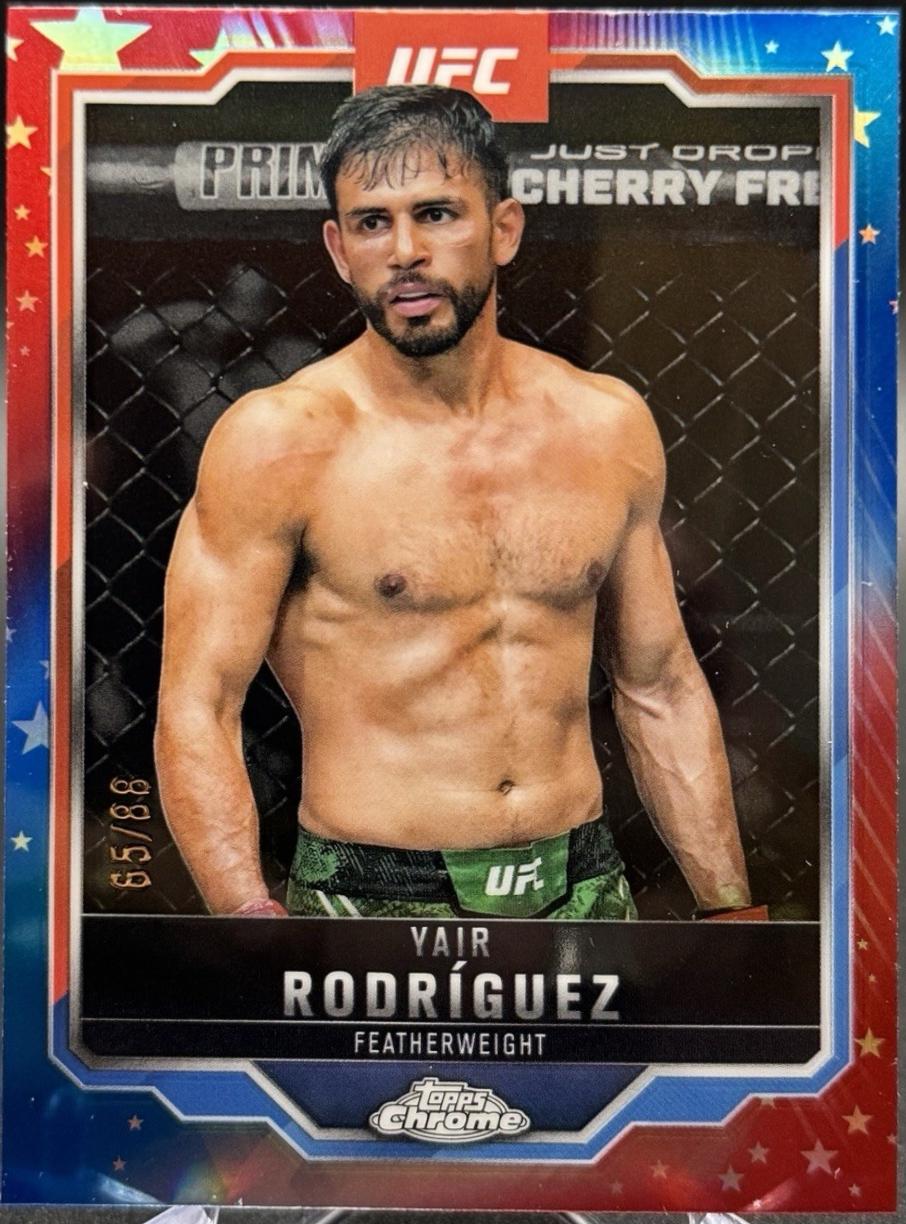 Yair Rodríguez 2025 Topps Chrome UFC Base #95 Red White Blue Refractor