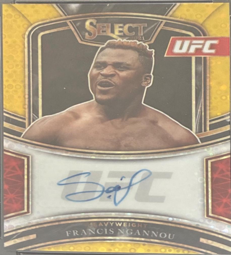 Francis Ngannou 2021 Panini Select UFC Signatures #32 Gold Disco Prizms