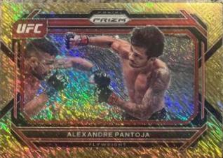Alexander Volkanovski 2023 Panini Prizm UFC Base #36 Gold Shimmer