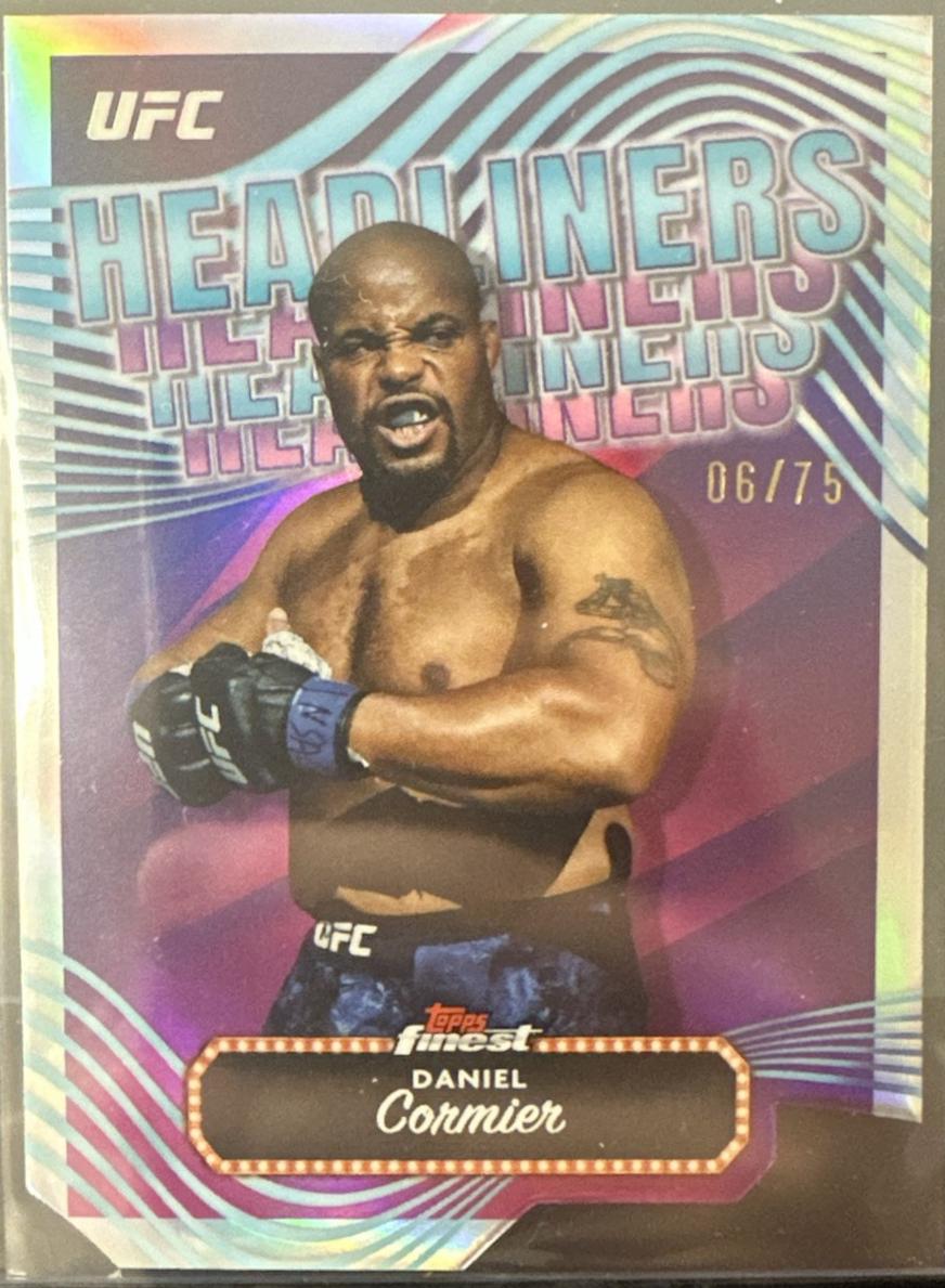 Daniel Cormier 2024 Topps Finest UFC Headliners #HDL-22 Die-Cut Refractor