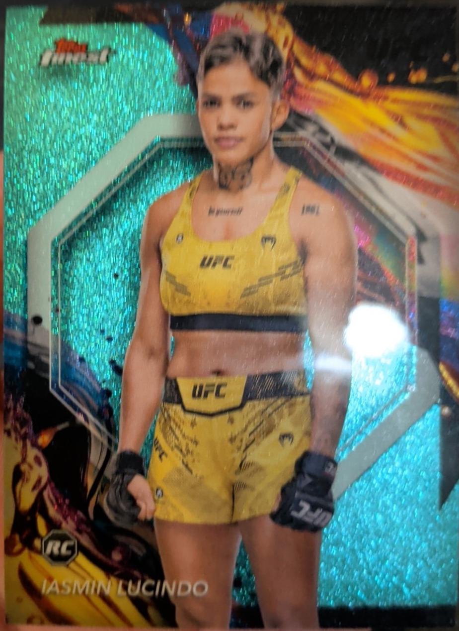 Iasmin Lucindo 2024 Topps Finest UFC Base Uncommon #182 Aqua Glitter Refractor