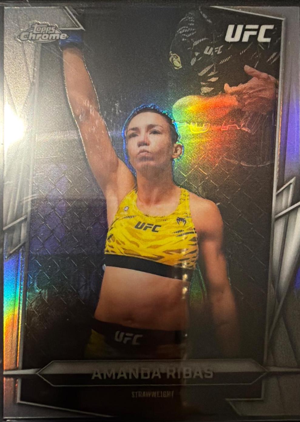 Amanda Ribas 2026 Topps Chrome UFC Base #32 Refractor