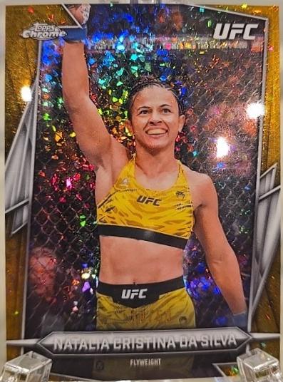 Natalia Silva 2026 Topps Chrome UFC Base #188 Gold Geometric Refractor