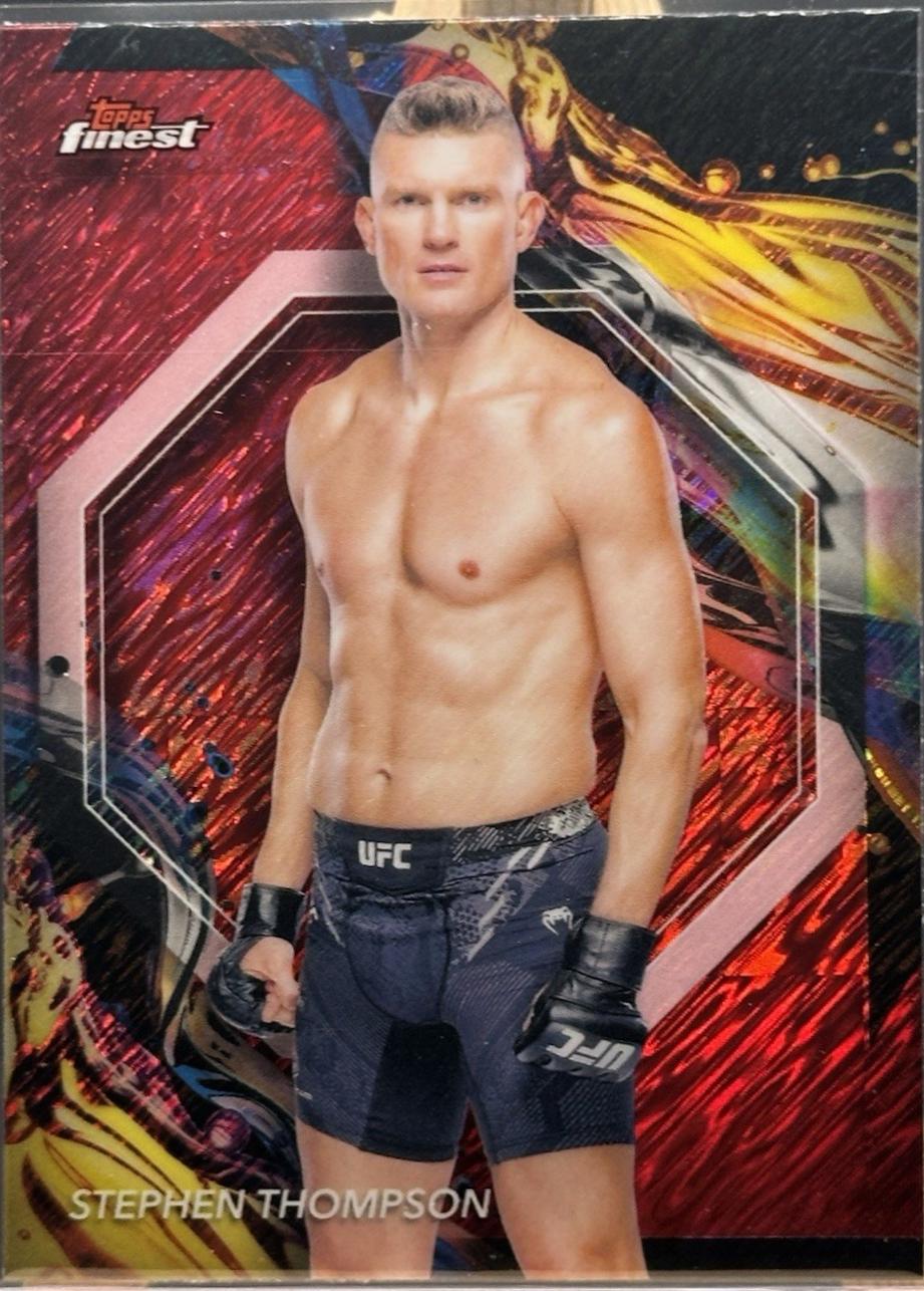 Stephen Thompson 2024 Topps Finest UFC Base Uncommon #122 Red Shimmer Refractor