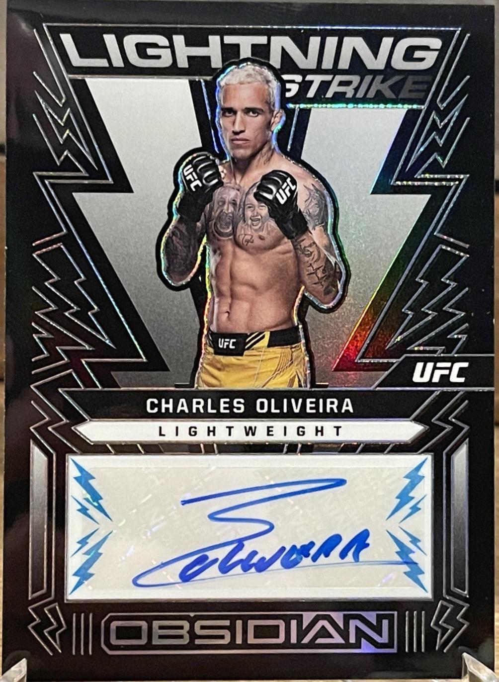 Charles Oliveira 2023 Panini Chronicles UFC Obsidian Lightning Strike Signatures #26 Blue