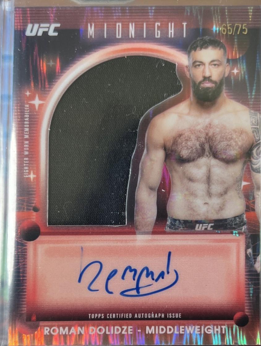 Roman Dolidze 2025 Topps Midnight UFC Relic Autographs #VRA-RD Dusk
