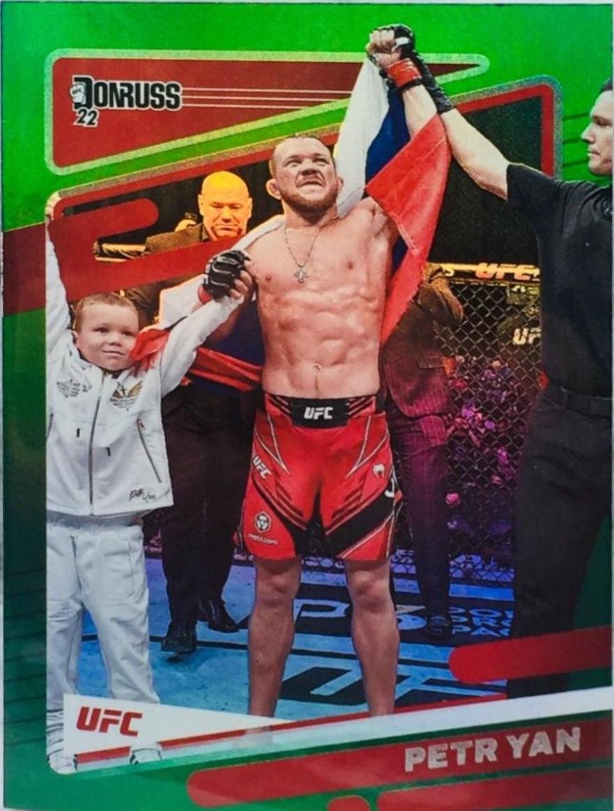 Petr Yan 2022 Panini Donruss UFC Base #86 Green