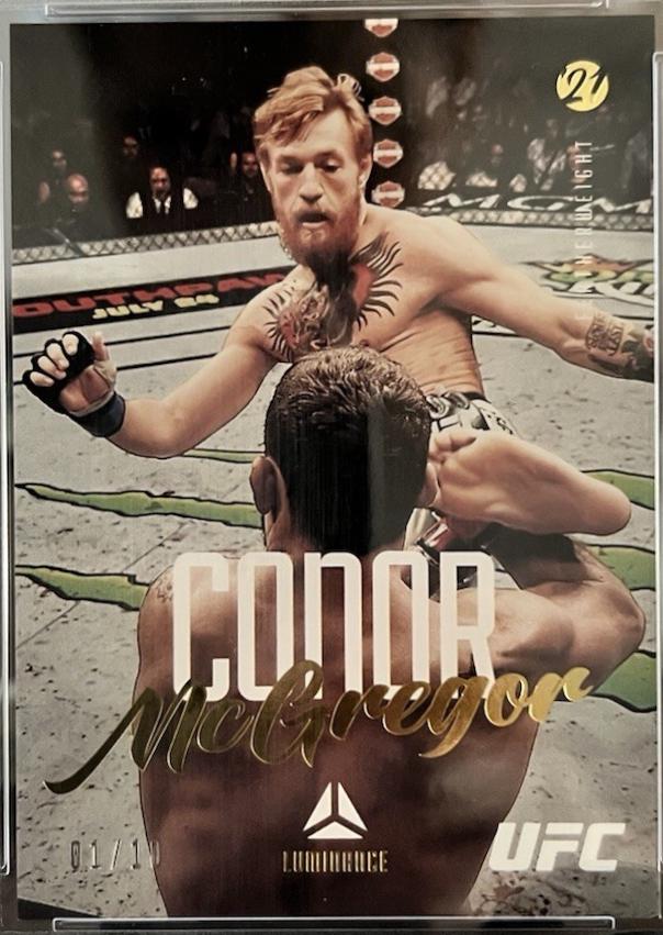 Conor McGregor 2021 Panini Chronicles UFC Base Luminance #52 Gold