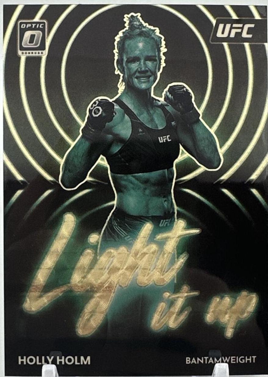 Holly Holm 2023 Panini Donruss Optic UFC Light It Up #25 Gold Vinyl