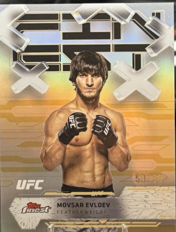 Movsar Evloev 2025 Topps Finest UFC Base Common #54 Gold Refractor