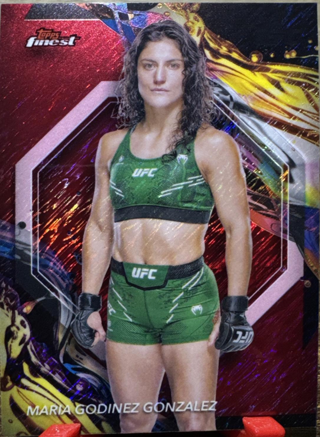 Maria Godinez Gonzalez 2024 Topps Finest UFC Base Uncommon #112 Red Shimmer Refractor