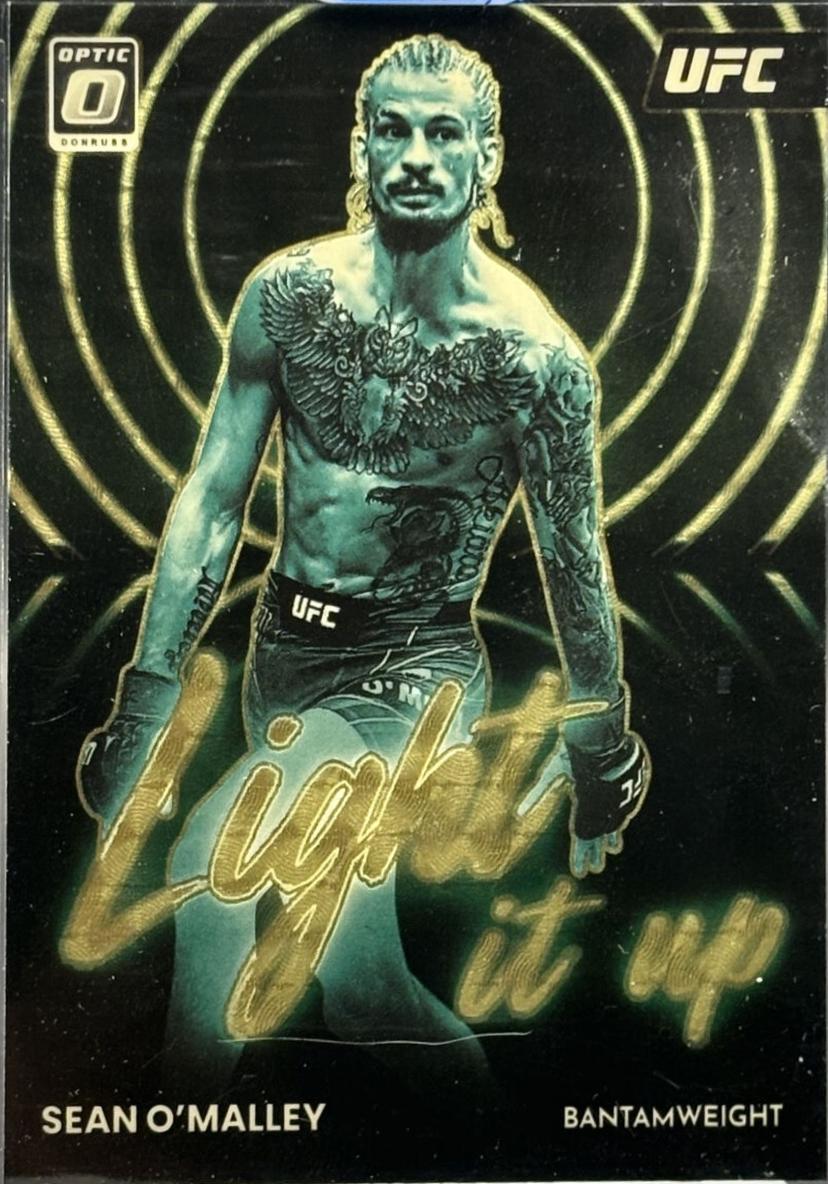 Sean O'Malley 2023 Panini Donruss Optic UFC Light It Up #8 Gold Vinyl