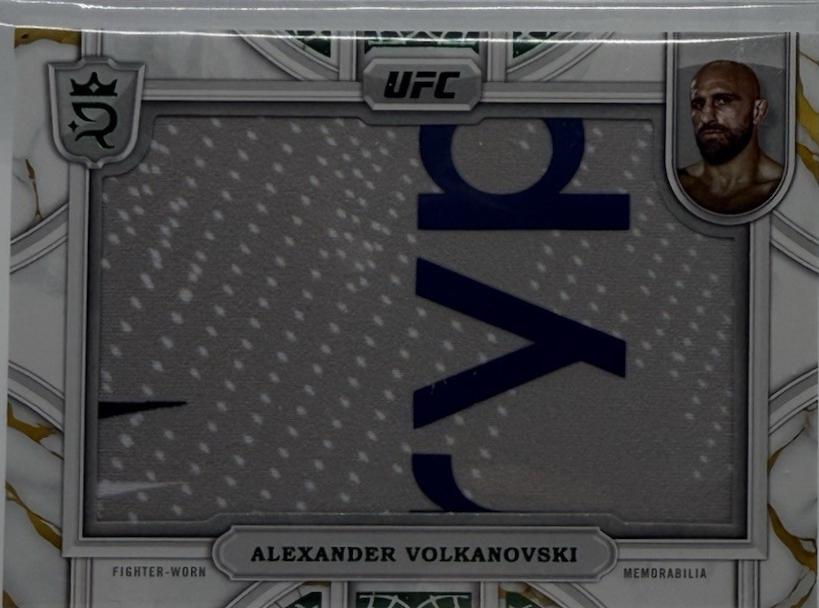 Alexander Volkanovski 2024 Topps Royalty UFC Relic Jewels #RCJ-6 Green