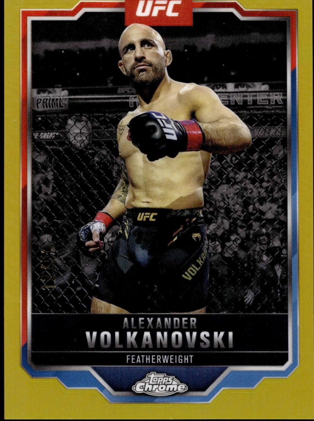 Alexander Volkanovski 2025 Topps Chrome UFC Base #18 Gold Refractor