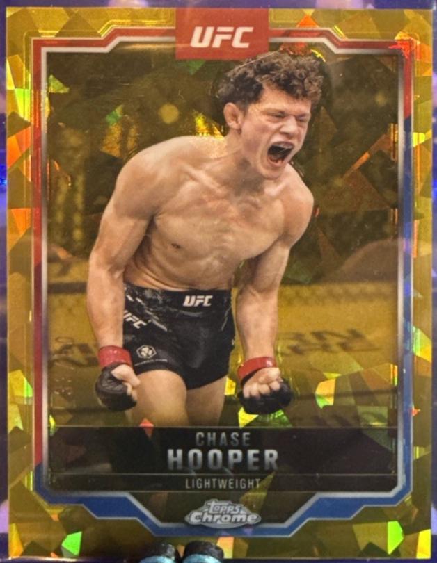 Chase Hooper 2025 Topps Chrome Sapphire UFC Base Sapphire #17 Gold Sapphire
