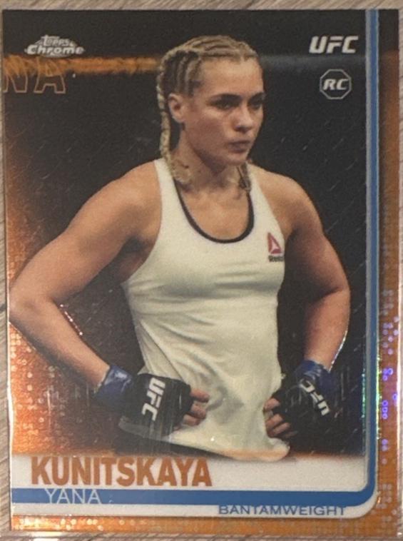 Yana Santos 2019 Topps Chrome UFC Base #39 Orange
