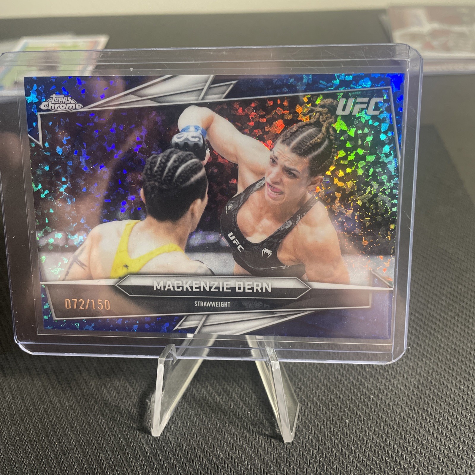 Mackenzie Dern 2026 Topps Chrome UFC Base #185 Blue Mini Diamonds Refractor