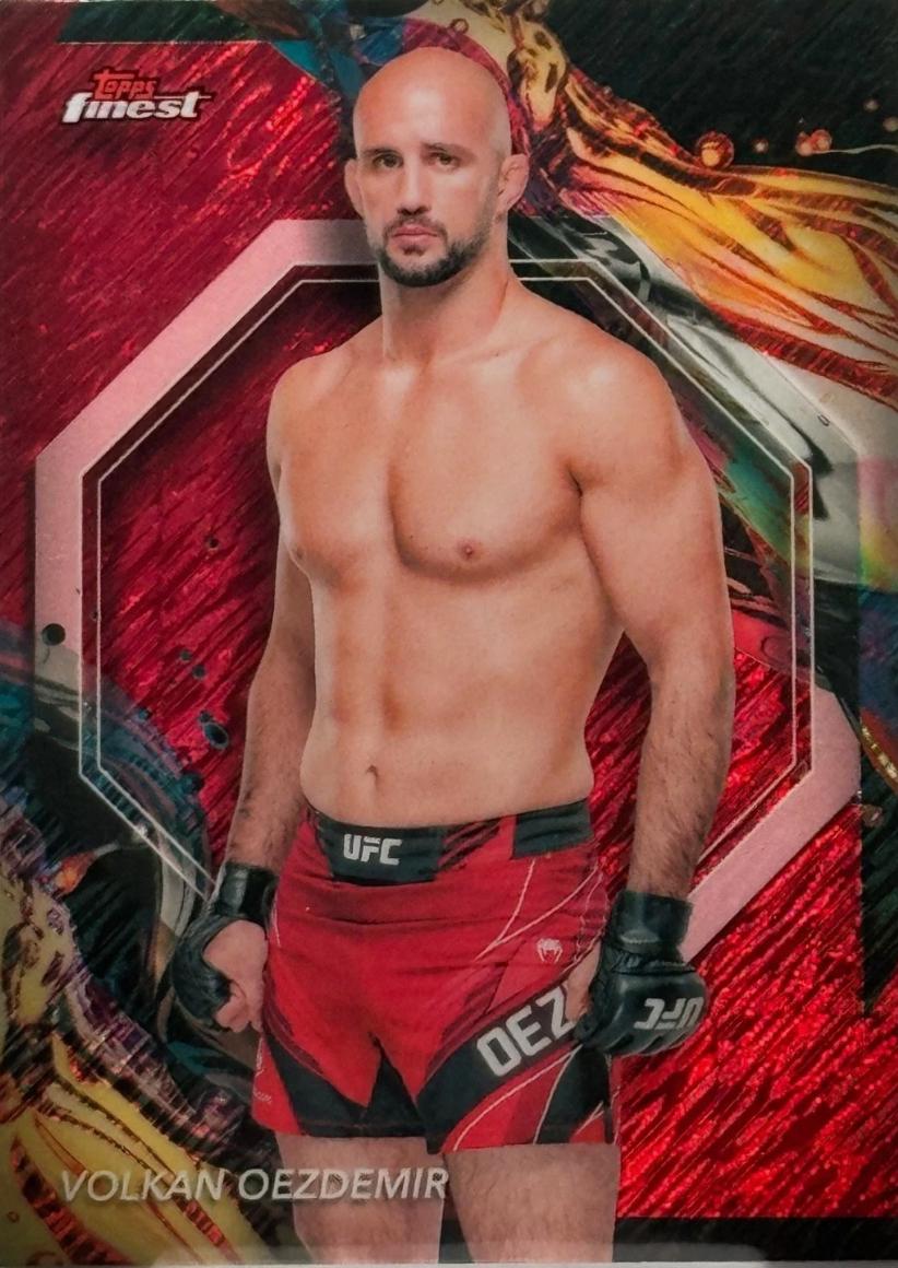 Volkan Oezdemir 2024 Topps Finest UFC Base Uncommon #125 Red Black Vapor Refractor
