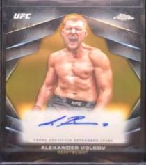 Alexander Volkov 2024 Topps Chrome UFC Chrome Veteran Autographs #CVA-AVO Gold Refractor