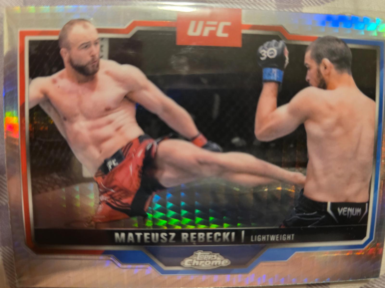 Mateusz Rębecki 2025 Topps Chrome UFC Base #61 Prism Refractor