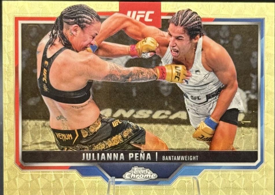 Julianna Peña 2025 Topps Chrome UFC Base #142 Superfractor