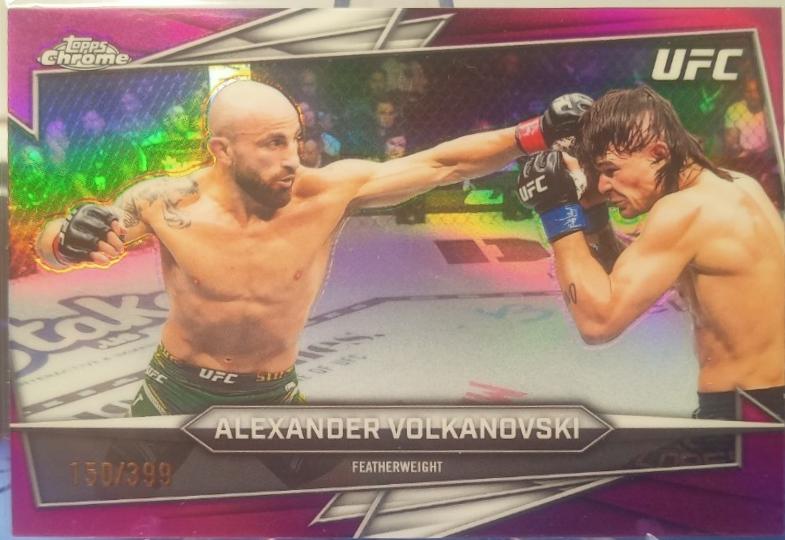Alexander Volkanovski 2026 Topps Chrome UFC Base #30 Magenta Refractor