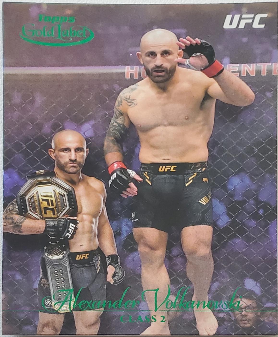 Alexander Volkanovski 2024 Topps Gold Label UFC Base Class II #10 Green