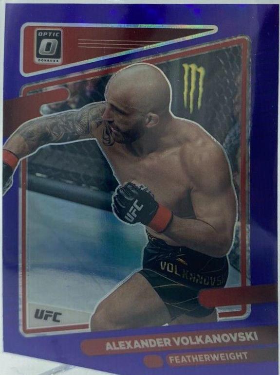 Alexander Volkanovski 2022 Panini Donruss Optic UFC Base #28 Purple