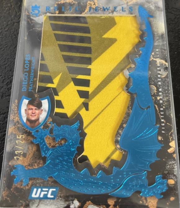 Diego Lopes 2025 Topps Royalty UFC Relic Jewels #RJ-DL Blue