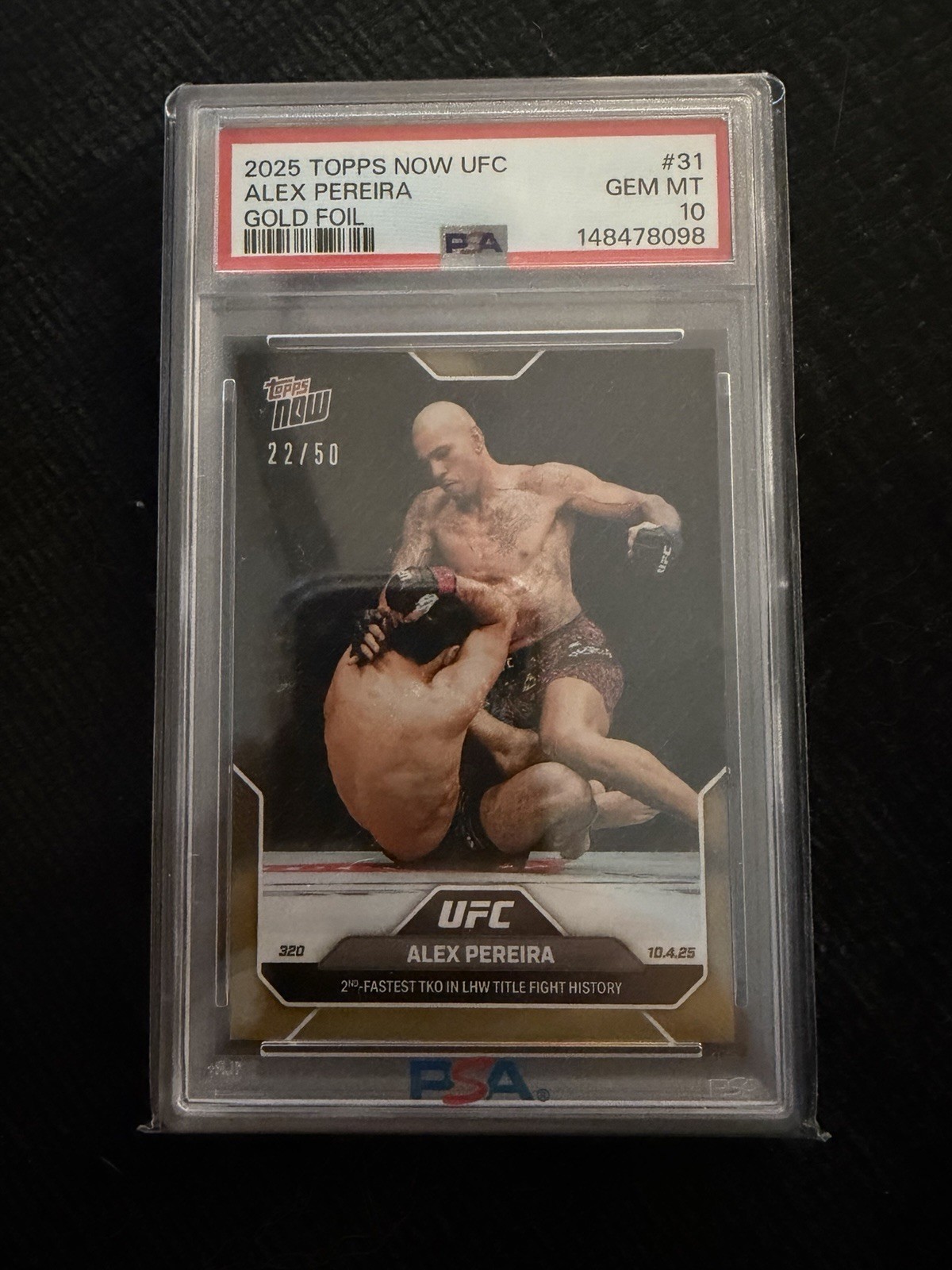 Alex Pereira Topps Now UFC Base #31 Gold Foil