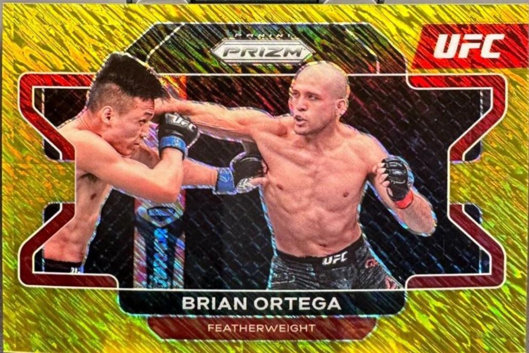 Brian Ortega 2022 Panini Prizm UFC Base #57 Gold Shimmer